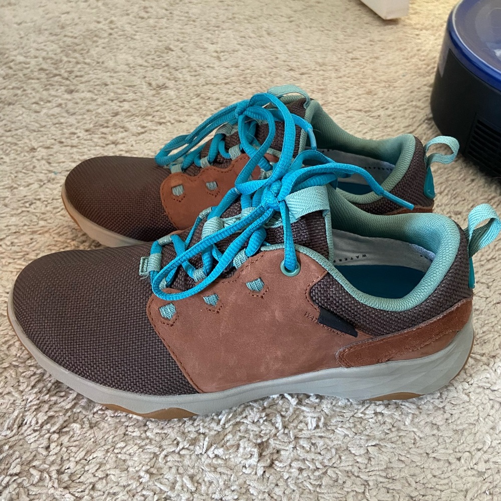 Teva Ladies 8.5 Arrowood Trail Shoes Outdoor Hiking Waterproof Sneakers 1103269